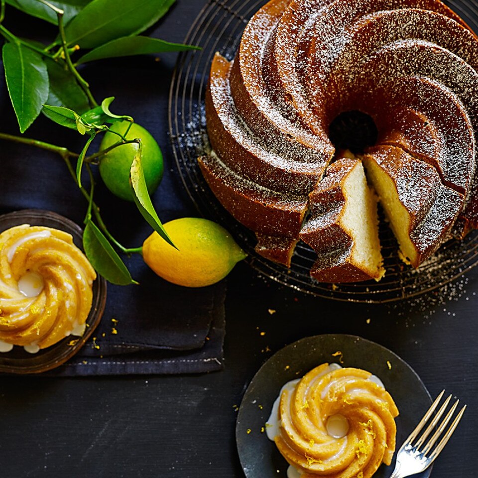 Williams Sonoma Nordic Ware Heritage Bundt® Pan